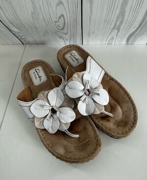 Clarks Artisan White Leather Floral Wedge Thong Sandals Women's 7M